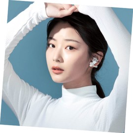 Gatuida 1/2/pro Earphone Holders 2 Pack Lost Clips Earphone Hooks for Exercise Decorative Protective Clips Made of Pc Material