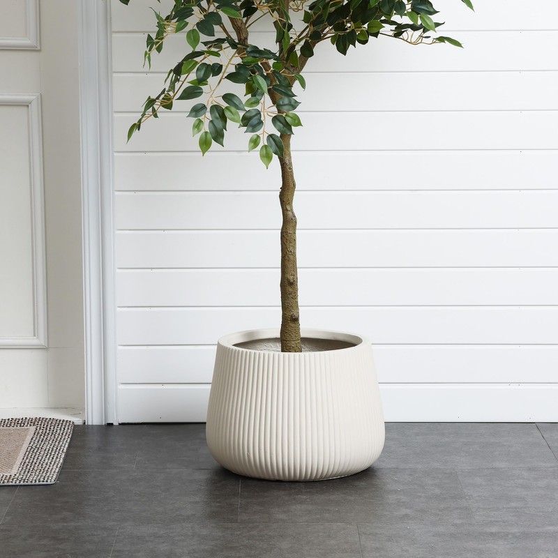 LuxenHome 15.5" Dia Round Planter, Large Indoor Outdoor Plant Pot
