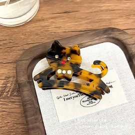 1pcs Cute Cat Hair Clips - Leopard Print Cat Hair Claw Clips with Rhinestone Design Hair Claws, Strong Hold Cute Cat Shaped Hair Clamps, Cute Cat Acrylic Hair Accessories for Women Winter/Autumn Decor
