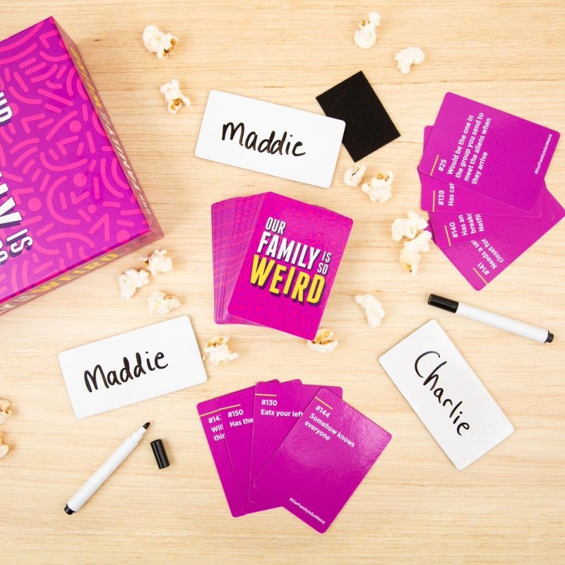 DSS Games Our Family is So Weird [A Family Card