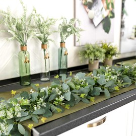 SOMYTING Pack of 4 Artificial Eucalyptus Garlands with White Flower Garland Artificial Plant Hanging Plant for Background Wedding Decoration Table Runner Centrepiece