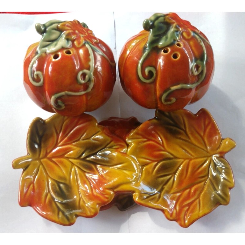Select Rogers Cranberry Set, Gravy Boat /Tray, Pumpkin Salt Pepper,