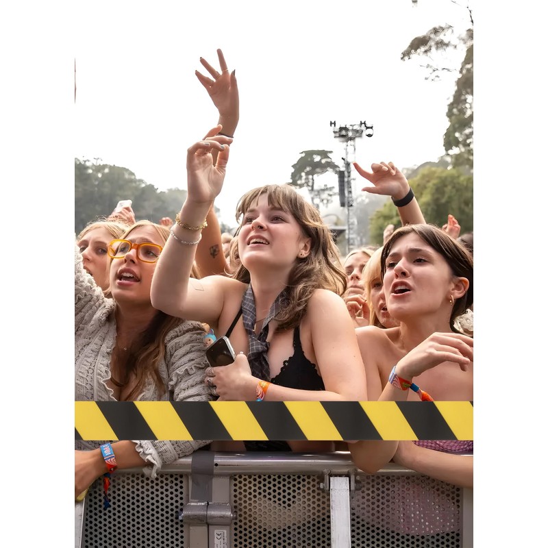 Wall Mount Retractable Barrier Belt, 16 Ft Crowd Control Retractable