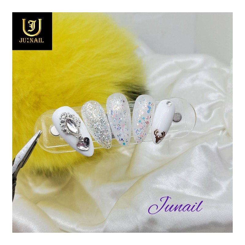 ❣White Christmas handmade nail tips - Short C curve coffin