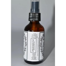 Heart Chakra Anahata Crystal Gem Spray-Lily Fragrance Spray with Green Aventurine and Quartz Crystals- 2 oz- Smudge Spray with Crystals