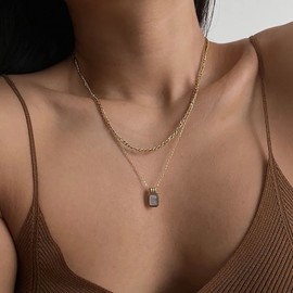 Atentuyi Boho Layered Choker Necklace Gold Square Pendant Necklace Crystal Square Rhinestone Necklace Cz Pendant Necklace Figaro Chain Necklace Jewelry for Women and Girls