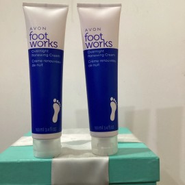 Avon 2 Avon Foot Works  Overnight Renewing Cream