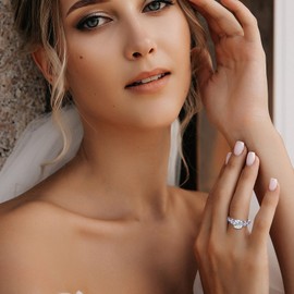 AVECON 925 Sterling Silver Birthstone Ring for Women, Butterfly Created Amethyst Cubic Zirconia Engagement Band, Promise Wedding White Gold Plated Rings for Anniversary Birthday, Size 6