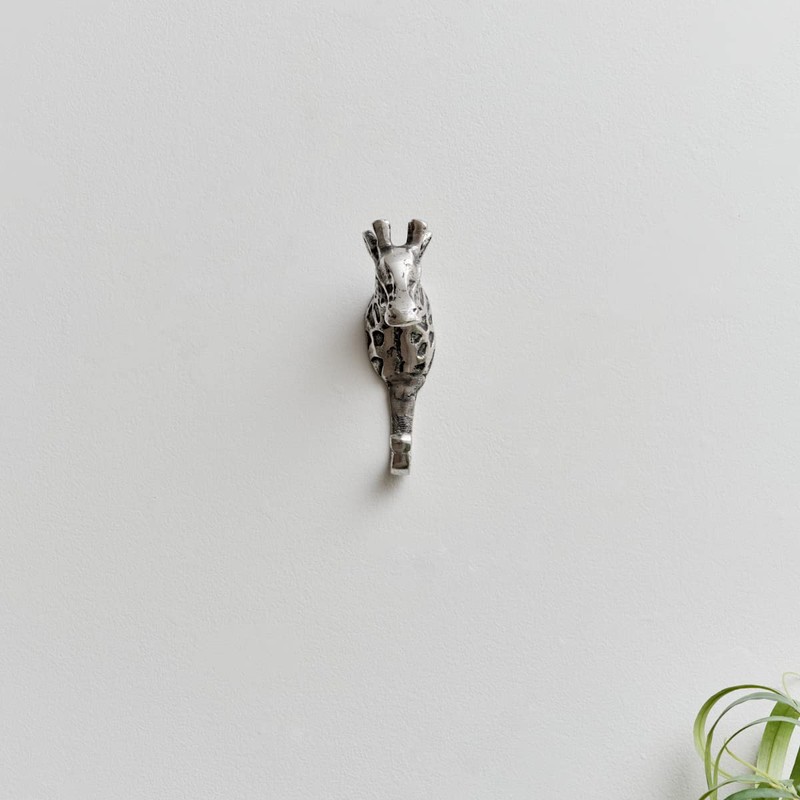 Melody Maison Silver Metal Giraffe Wall Hook, Animalistic Decor, Animal