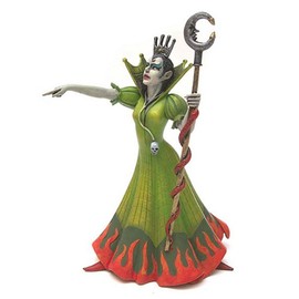 Plastoy 62264 Figurine Witch in Green Dress
