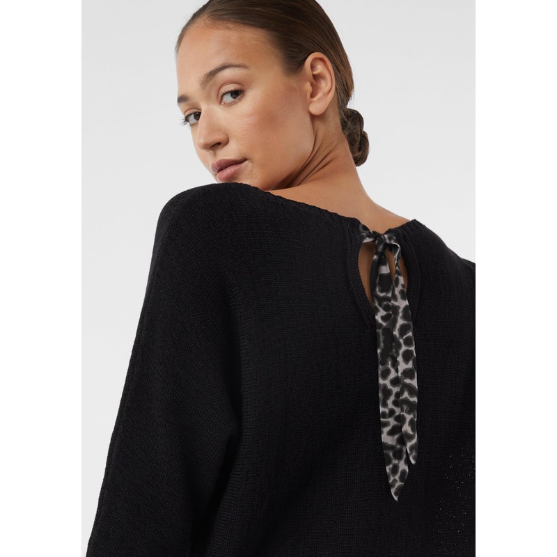 comma Cotton Jumper with Leo Bow Detail on Back, black,