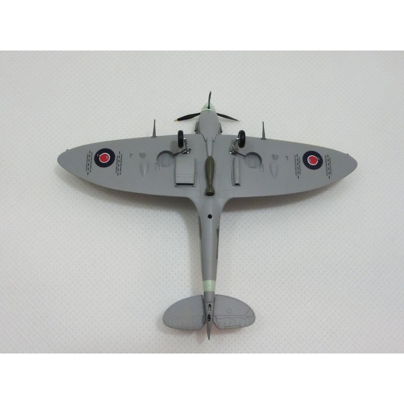 EASY MODEL 1/72 スーパーマリン スピットファイア Mk.Vb 標準翼型 1942 第121イーグル飛行中隊 プラスチック製