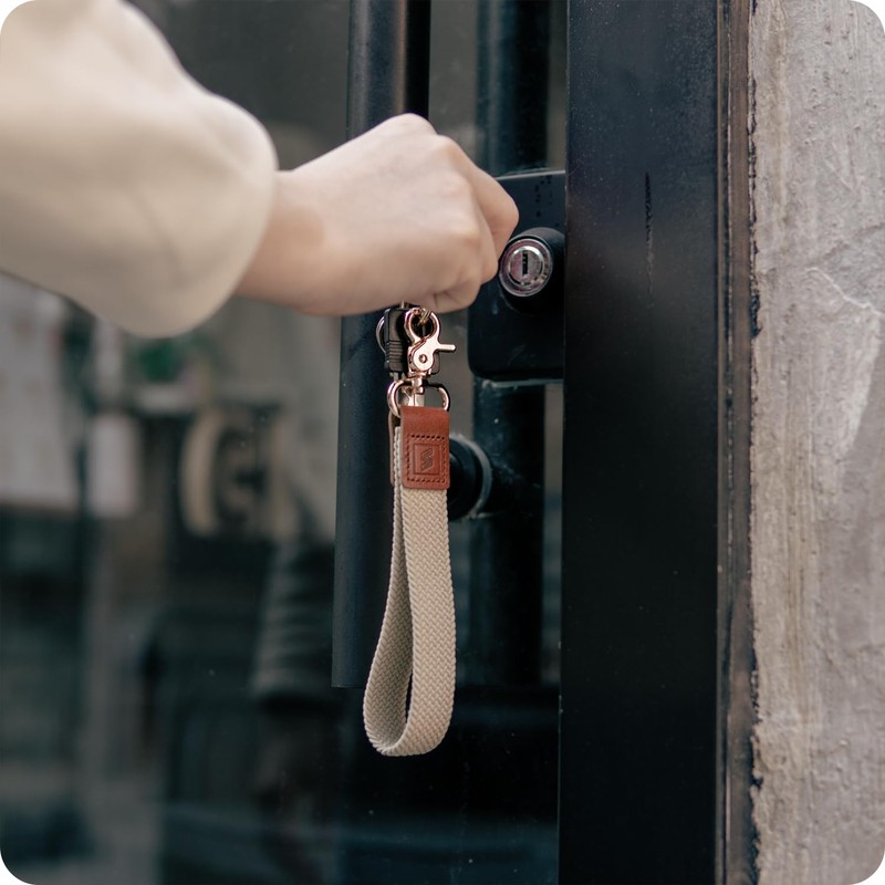 SENLLY Wristlet Lanyard, Stretchy Keychain Holder, Original Elastic Anti-Drop Design