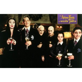 Die Addams Family in verrückter Tradition