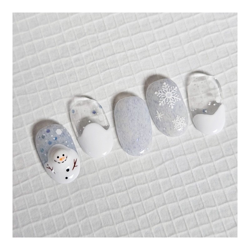 [Winter] Melting Snowman Handmade Nail Tips - Almond Midi /