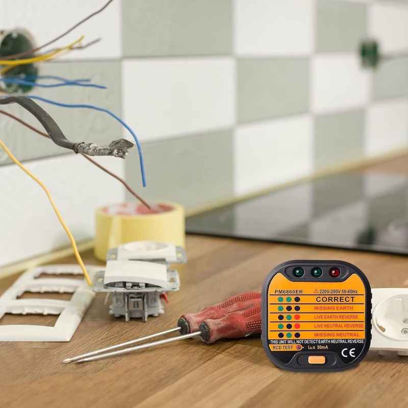 Socket Tester, 220-250V Circuit Polarity Voltage Detector Electric Socket Mains