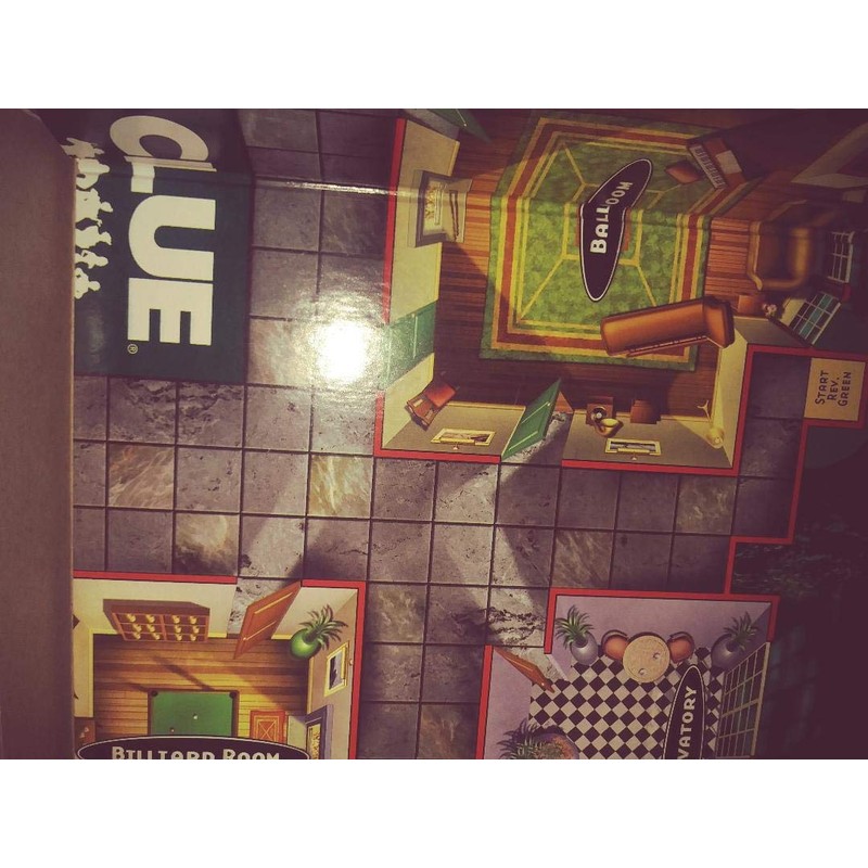 Parker Brothers Classic Detective Game- 1996 Version