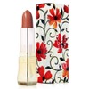 A hot pink three-dimensional lipstick that thickly surrounds the lips and shines. / 입술 위를 도톰하게 감싸 빛나는 입체 립스틱 핫핑크