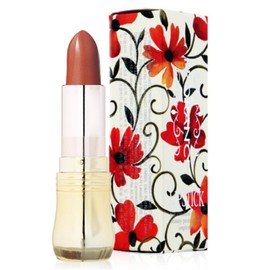 A hot pink three-dimensional lipstick that thickly surrounds the lips and shines. / 입술 위를 도톰하게 감싸 빛나는 입체 립스틱 핫핑크