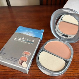 Covergirl Makeup TruBlend Powder Foundation Medium Light Compact CG Vintage