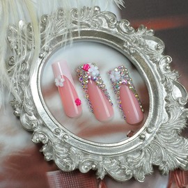 24 Pcs Pink Press on Nails Long Square,MINGCHUN Bling Fake Nails Press ons Acrylic Nail Art Tip Kit with Rhinestone Flowers Charms Design Full Cover White French False Nails Glue on Nails for Women