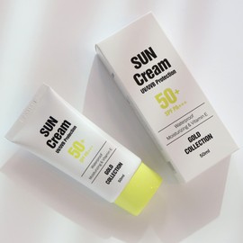 Reference is [1+1] Vitamin Tone-Up Sun Cream Gold Collection UV Protection Radiance Base 50ml / [1+1] 비타민 톤업 선크림 골드컬렉션 자외선차단 광채 베이스 50ml