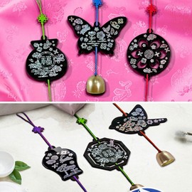 I agree to third-party provision for delivery of museum goods, Korean food, Muuz, traditional mother-of-pearl keyring, Korean traditional ornaments, foreigner gifts, Gyeongbokgung Palace souvenirs, etc. / 박물관굿즈 국중박 뮷즈 전통자개키링 한국전통장식품 외국인선물 경복궁기념품 K굿즈 배송을 위한 제3자 제공에 동의합니다