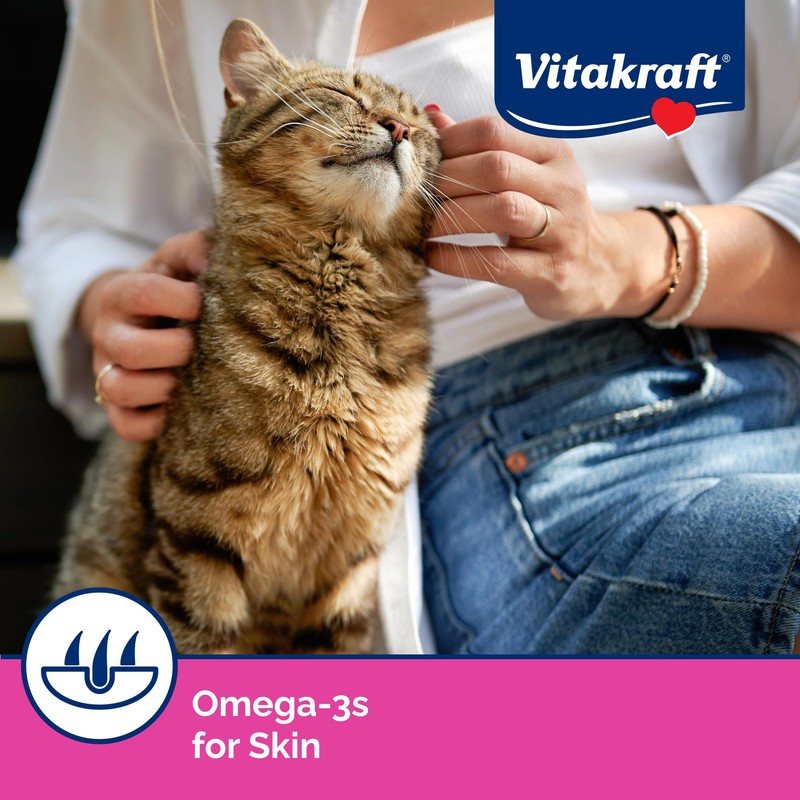 Vitakraft Lick 'n' Lap Snack Creamy, Cat Treat with Real