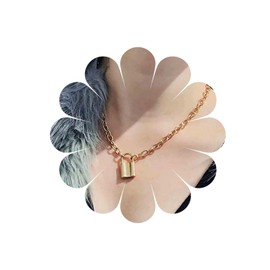 Allereya Punk Lock Necklace Choker Gold Lock Pendant Necklace Paper Clip Chain Choker Short Padlock Necklace Chain Jewellery for Women and Girls, Zinc, No Gemstone