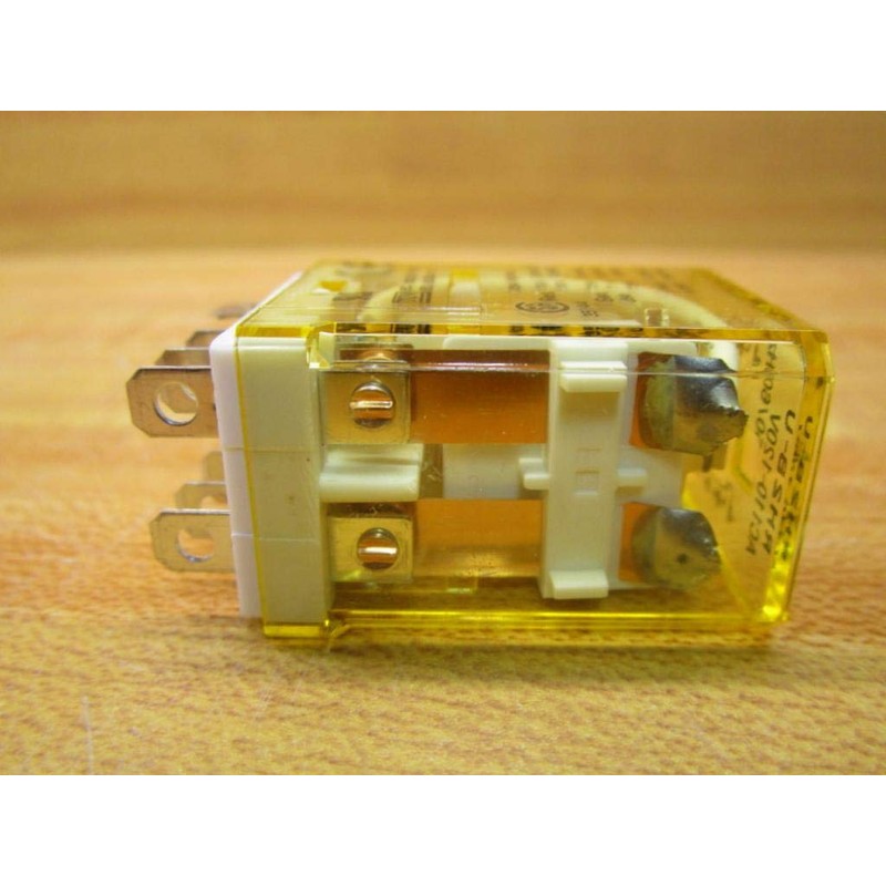 IDEC RH2B-UAC110-120V Power Relay, DPDT, 120VAC, 10A, Plug in