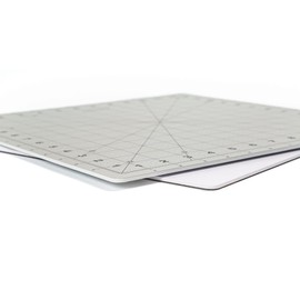 Fiskars Self Healing Cutting Mat for Crafts, Sewing, and Quilting Projects - 14” x 14" Grid - Gray