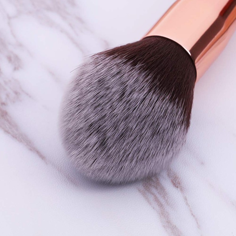 Docolor Pointed Powder Brush Professional Face Makeup Powder Make Up
