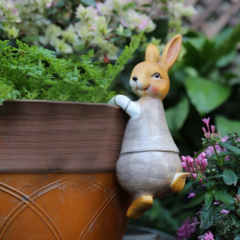 Garden Rabbit Statue Animal Statue Resin Climbing Rabbit Sculpture for