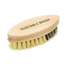 Eddington Vegetable Brush - Eddington Valet Vegetable Brush is perfect for cleaning your veg with its stiff bristles and it fits into the palm of your hand.
