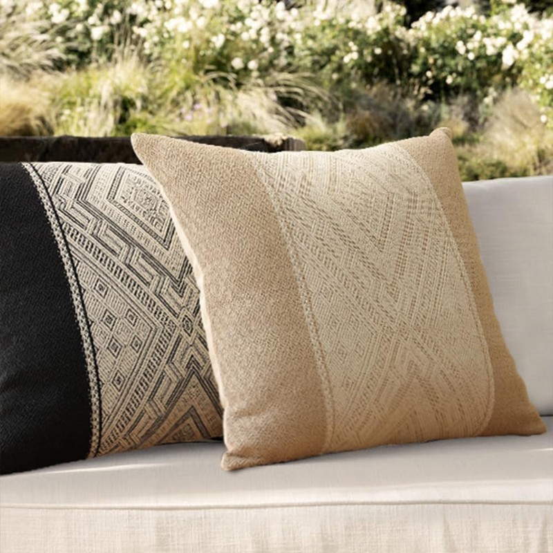 MOCOFO Pillow Cover 18x18'' Courtly Weave Vintage Pillow Cover Pillowcase