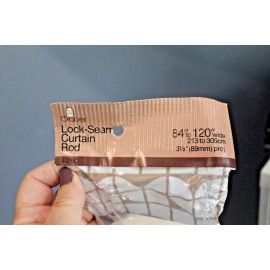 Graber- 3 1/2" Projection Single Lock Seam Curtain Rod (White)