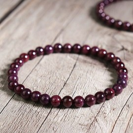 Unbranded Natural Garnet Bead Healing Protection Women Stone Crystal Stretch Bracelet Gift