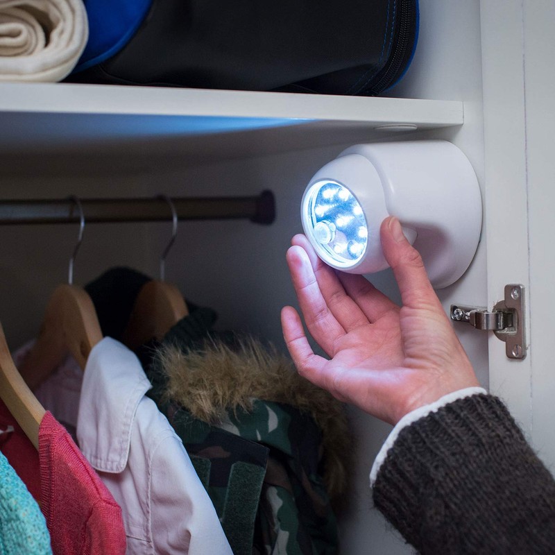 Motion Sensor Lamp - Range Approx. 5 Metres - Weatherproof