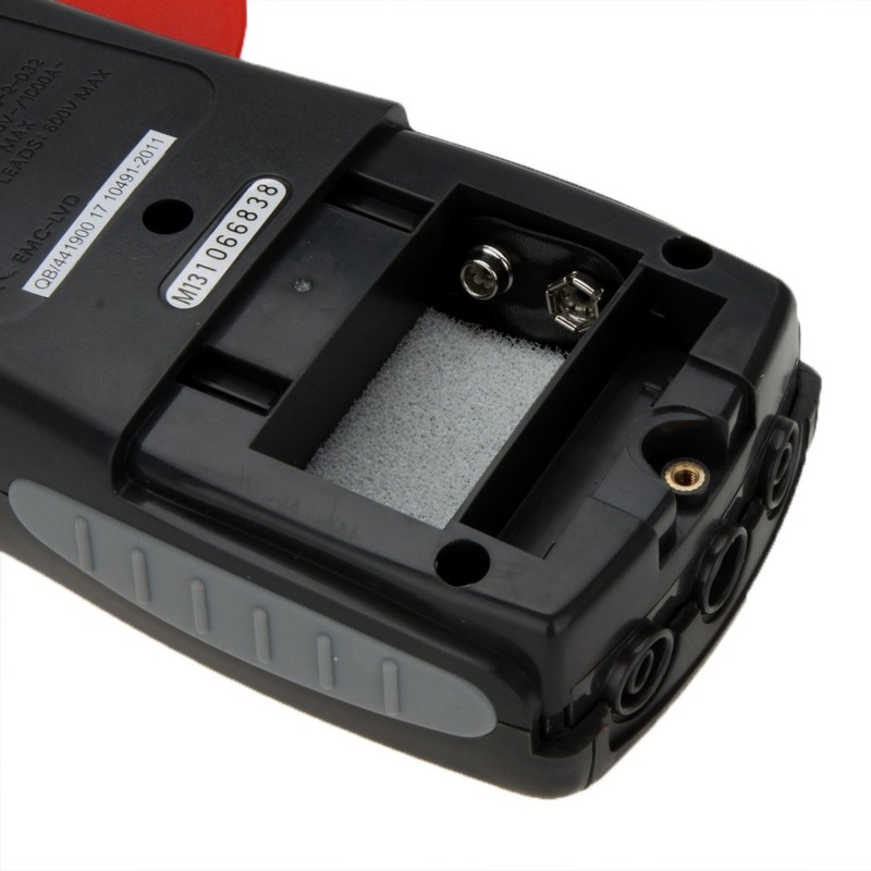 Uni-Trend UT205 Auto Ranging AC 1,000 Amp Clamp Meter, Back