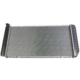 Radiator Aluminum Core Plastic Tank Direct Fit for Chevy GMC Pickup Truck SUV