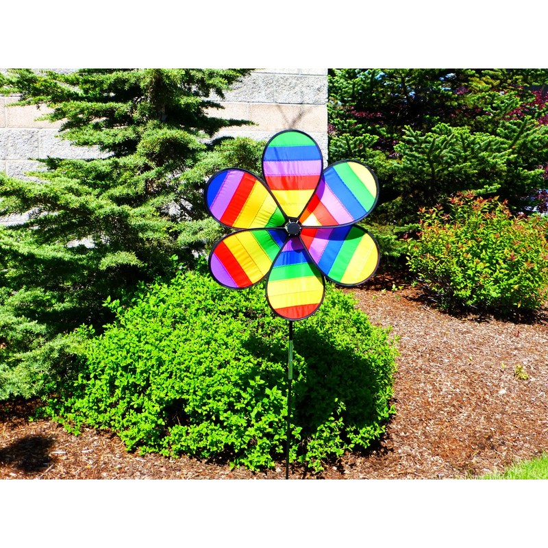 In the Breeze 6-Petal Flower Spinner, 19.5-Inch Rainbow Dazee Flower