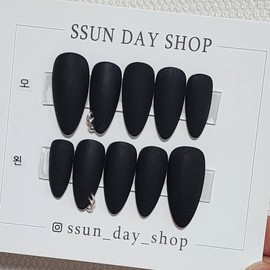 Piercing Nail (Basic 2PCS) - Coffin Egg / 피어싱네일(기본 2PCS) - 코핀에그