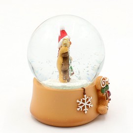Snow Globe Gingerbread Figurine with Cup Base Length x Width x Height Diameter 7.8 x 8 x 8.8 cm Diameter 6.5 cm Fir Tree