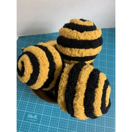 Lot 3 Chunky Yarn Covered foam  Balls Gold Blk Wreath Table Decorations NEW