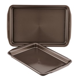 Circulon Nonstick Bakeware Set with Nonstick Cookie Sheets / Baking Sheets - 2 Piece, Chocolate Brown , Set (9" x 13" & 10" x 15")