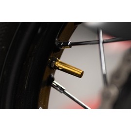 Motone MMU071 Air Valve Cap Street Twin Street Scrambler T100 T120 Thruxton Vintage Style 2pcs Brass