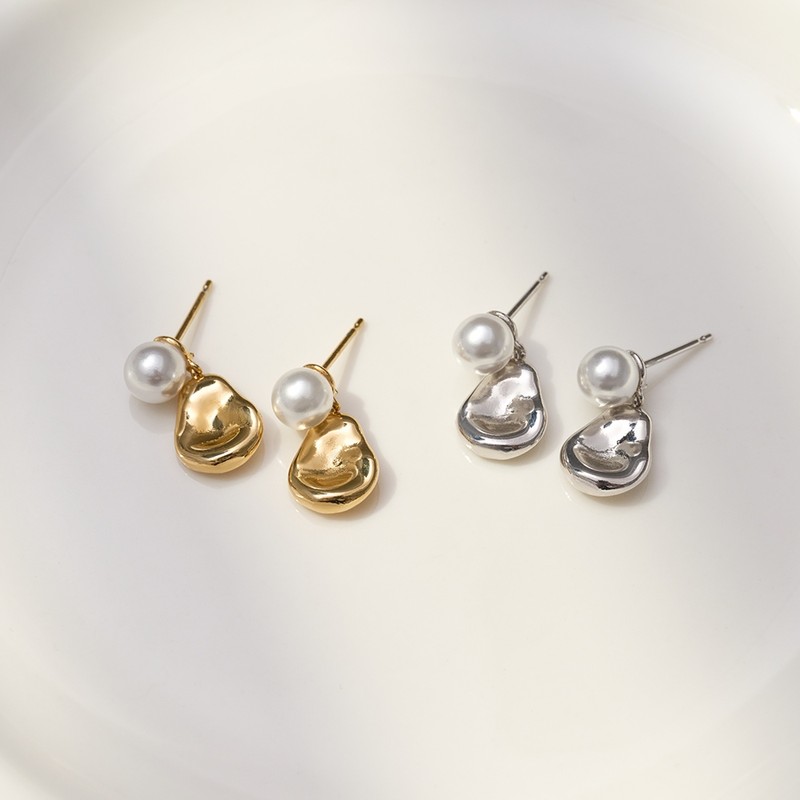 Gold&Deer 14K Goldfield Pearl Point Shell Earrings Yellow Gold /
