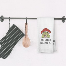 VRW I Just Freaking Love Frogs Kitchen Towels and Dishcloths, Frog Gifts, Frog Bathroom Decor, Mushroom Gifts, Mushroom Frog Drying Cloth Hand Towels for Girls Bathroom Kitchen Decor, 16×24 Inches