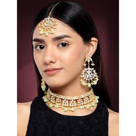 Aheli Elegant Indian Wedding Wear Faux Kundan Studded Choker Necklace with Maang Tikka Set Ethnic Fashion Jewelry for Women (Green)
