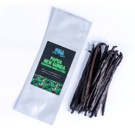Vanilla Mart Vanilla Pods from Papua New Guinea (PNG) Grade A Beans Flowery Fruity Aroma (2 Pods)